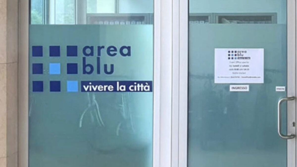 Area Blu, quei contratti con la stampa “per la comunicazione”